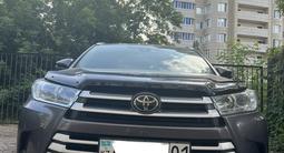 Toyota Highlander 2018 года за 18 000 000 тг. в Астана – фото 3