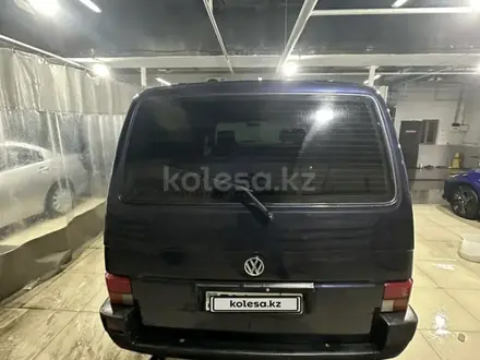 Volkswagen Transporter 1994 года за 4 500 000 тг. в Астана – фото 2