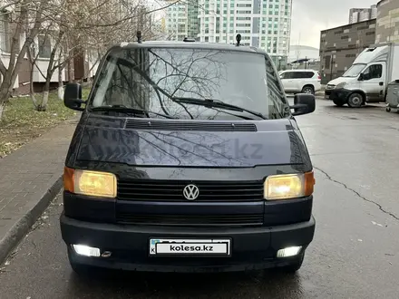 Volkswagen Transporter 1994 года за 4 500 000 тг. в Астана
