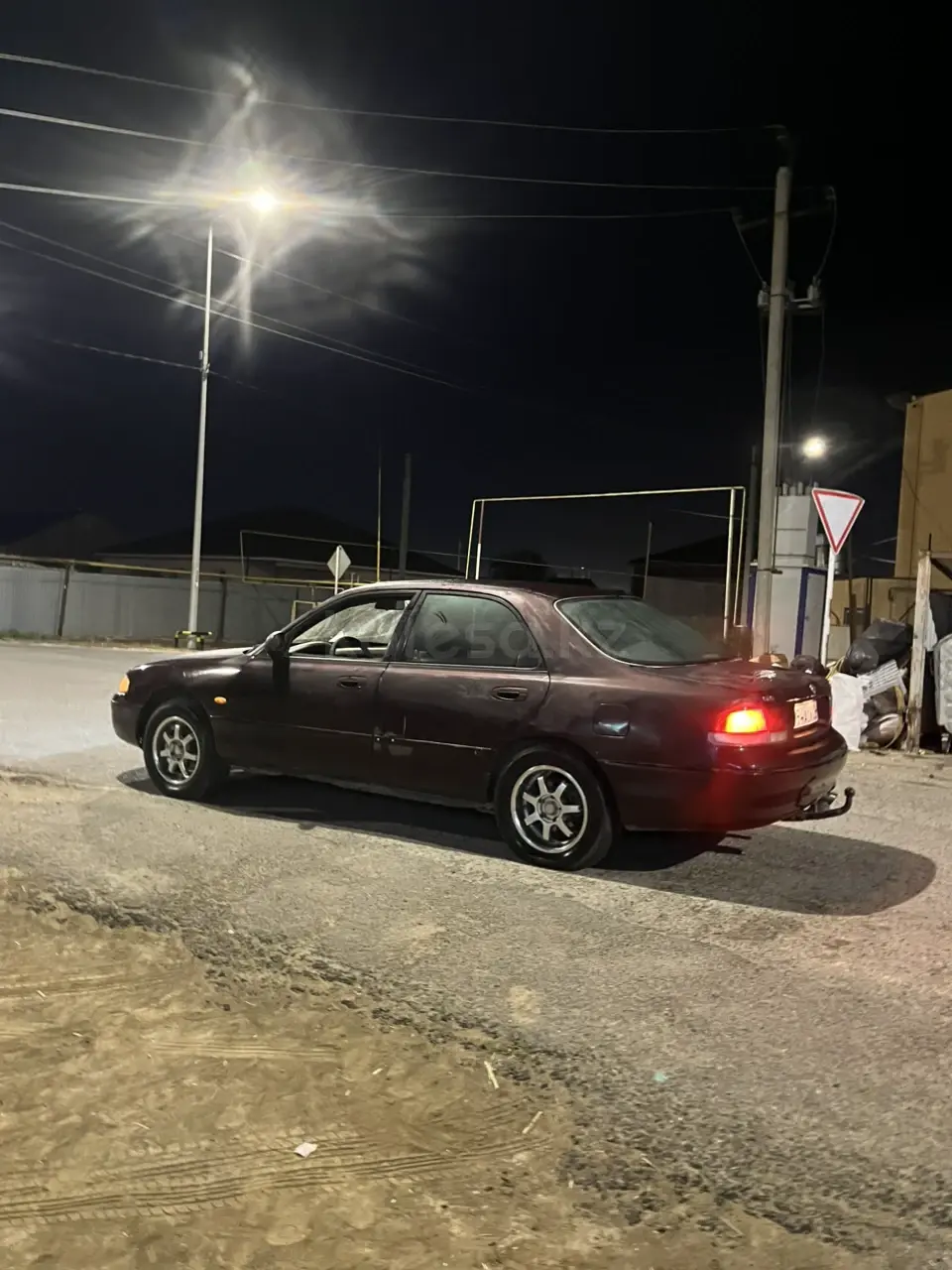 Mazda 626, 1995