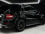 Mercedes-Benz ML 63 AMG 2009 годаүшін8 000 000 тг. в Алматы – фото 4