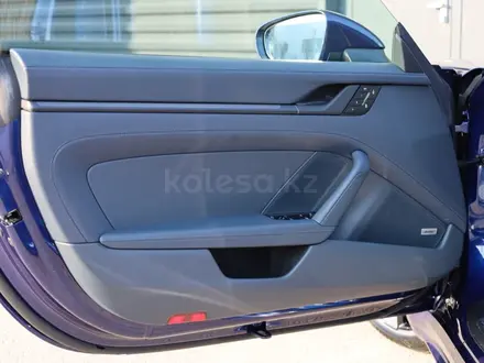 Porsche 911 Carrera 4S 2025 года за 144 000 000 тг. в Алматы – фото 12