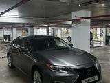 Lexus ES 300h 2014 года за 9 500 000 тг. в Астана – фото 2