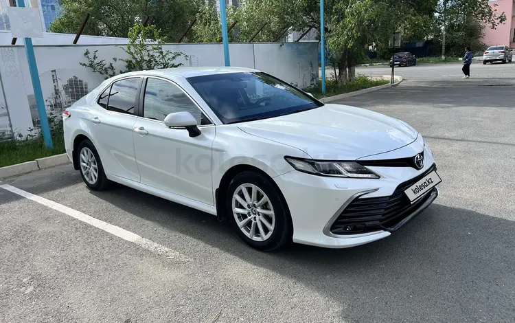 Toyota Camry 2021 годаүшін14 600 000 тг. в Атырау