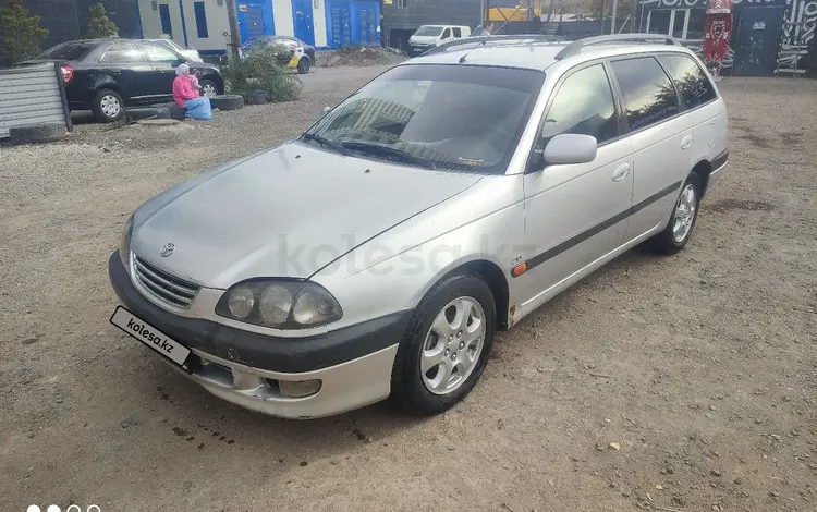 Toyota Avensis 1999 годаfor3 200 000 тг. в Астана