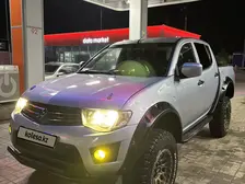 Mitsubishi L200, 2012