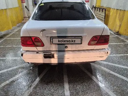 Mercedes-Benz E 280 1998 года за 1 600 000 тг. в Костанай – фото 4