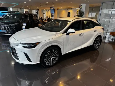 Lexus RX 350h Executive+ 2025 года за 44 190 000 тг. в Алматы – фото 3