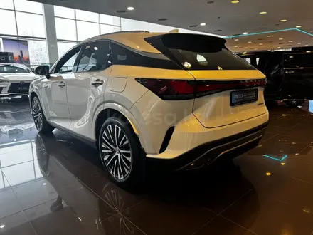 Lexus RX 350h Executive+ 2025 года за 44 190 000 тг. в Алматы – фото 9