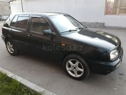 Volkswagen Golf 1996 года за 1 650 000 тг. в Шымкент – фото 2