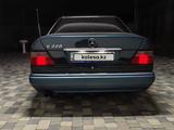 Mercedes-Benz E 220 1995 годаfor2 850 000 тг. в Тараз – фото 2