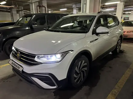 Volkswagen Tiguan 2022 года за 16 000 000 тг. в Караганда