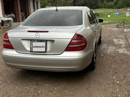 Mercedes-Benz E 320 2002 года за 5 300 000 тг. в Алматы – фото 10