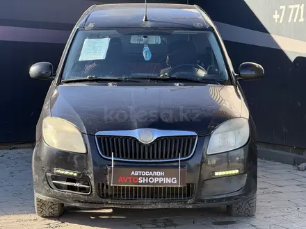 Skoda Roomster 2007 года за 3 950 000 тг. в Актобе – фото 2