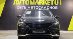 Toyota Camry 2018 года за 11 650 000 тг. в Астана – фото 2