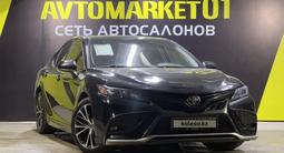 Toyota Camry 2018 года за 11 650 000 тг. в Астана – фото 3