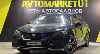 Toyota Camry 2018 года за 11 650 000 тг. в Астана
