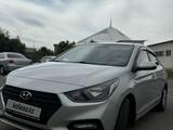 Hyundai Accent 2017 года за 6 500 000 тг. в Шымкент – фото 2