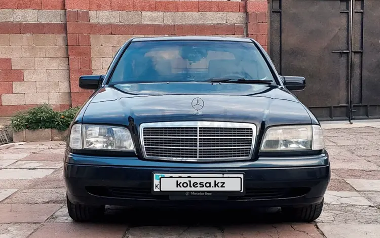 Mercedes-Benz C 200 1996 года за 3 850 000 тг. в Караганда