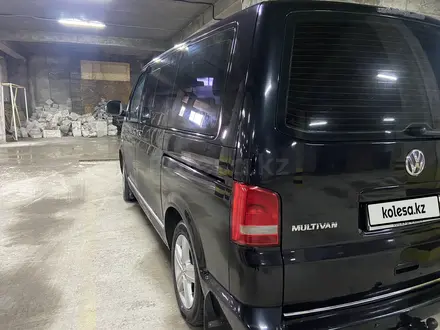 Volkswagen Multivan 2010 года за 11 500 000 тг. в Караганда – фото 13