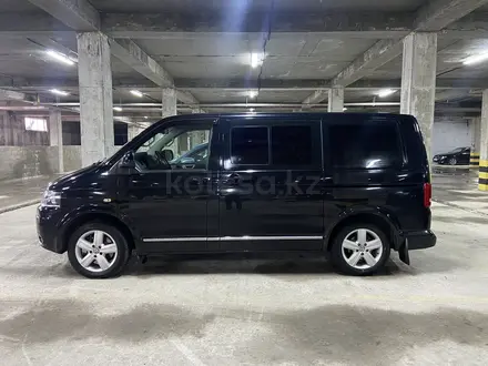 Volkswagen Multivan 2010 года за 11 500 000 тг. в Караганда – фото 18