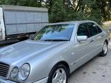 Mercedes-Benz E 240 1997 годаfor5 000 000 тг. в Тараз – фото 3