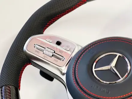 Руль Mersedes Benz Carbon AMG за 330 000 тг. в Астана – фото 2