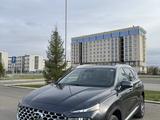Hyundai Santa Fe 2022 года за 15 500 000 тг. в Уральск – фото 3