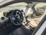 Chevrolet Cruze 2011 года за 1 900 000 тг. в Аксу – фото 3
