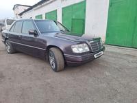 Mercedes-Benz E 220 1994 годаfor2 400 000 тг. в Тараз