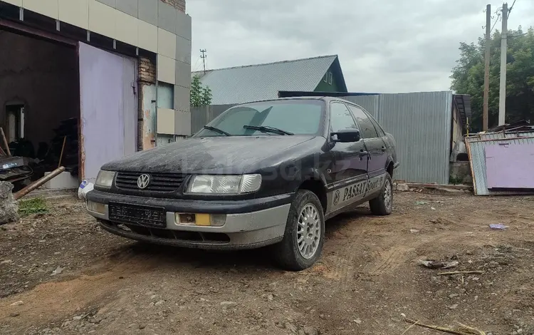 Volkswagen Passat 1994 годаfor200 000 тг. в Караганда