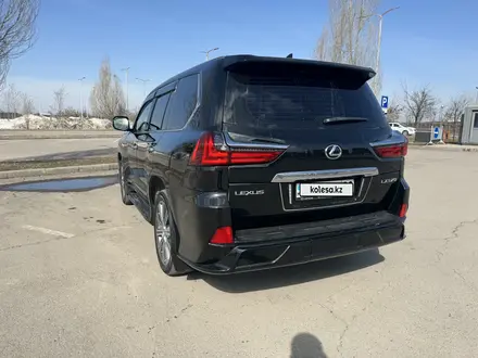 Lexus LX 570 2016 года за 37 800 000 тг. в Алматы – фото 3