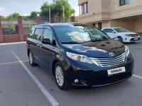 Toyota Sienna 2013 годаfor14 000 000 тг. в Алматы