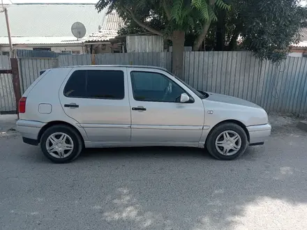 Volkswagen Golf 1995 года за 2 200 000 тг. в Жетысай – фото 2