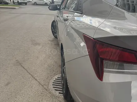 Hyundai Elantra 2023 года за 8 200 000 тг. в Астана – фото 13