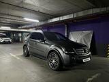 Mercedes-Benz ML 63 AMG 2007 года за 6 500 000 тг. в Астана – фото 2