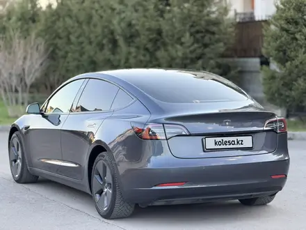 Tesla Model 3 2022 года за 12 000 000 тг. в Алматы – фото 9