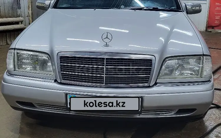 Mercedes-Benz C 200 1994 года за 2 400 000 тг. в Астана