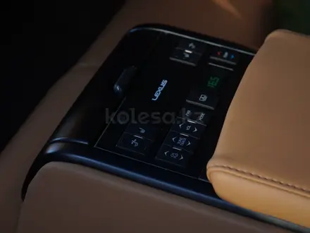 Lexus ES 350 2018 года за 23 500 000 тг. в Атырау – фото 8