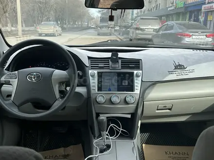 Toyota Camry 2010 года за 4 400 000 тг. в Актобе – фото 9