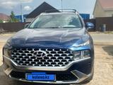 Hyundai Santa Fe 2022 годаfor16 000 000 тг. в Атырау – фото 2