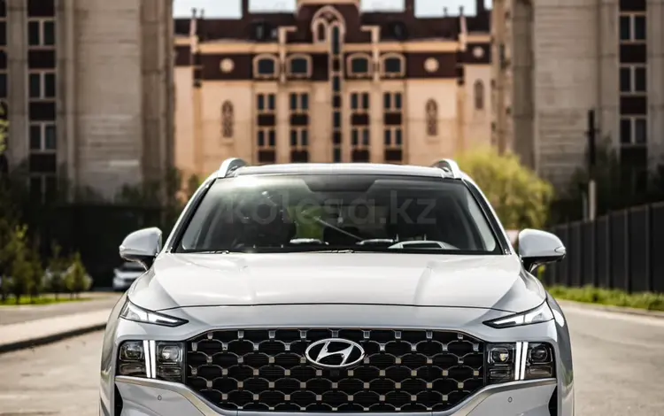 Hyundai Santa Fe 2021 года за 17 500 000 тг. в Астана