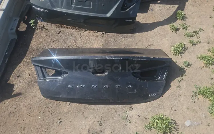 Hyundai Sonata крышка багажника 2019 за 1 000 тг. в Алматы