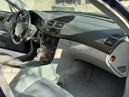 Mercedes-Benz E 320 2002 года за 5 400 000 тг. в Алматы – фото 2