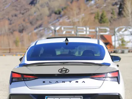 Hyundai Elantra 2023 года за 8 000 000 тг. в Алматы – фото 4