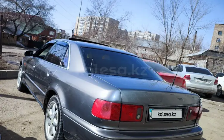 Audi A8 1995 года за 3 800 000 тг. в Астана