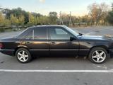 Mercedes-Benz E 260 1992 годаүшін900 000 тг. в Караганда – фото 5