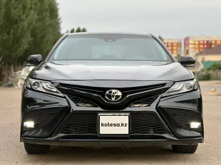 Toyota Camry 2022 года за 15 000 000 тг. в Актау