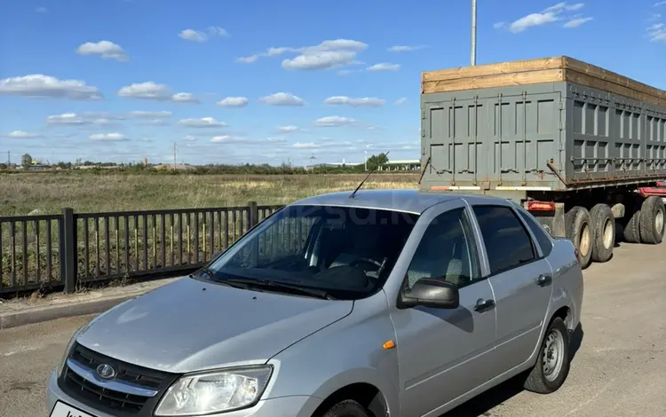 ВАЗ (Lada) Granta 2190 2013 годаүшін2 300 000 тг. в Астана