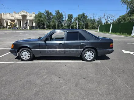 Mercedes-Benz E 230 1992 года за 1 700 000 тг. в Алматы – фото 3